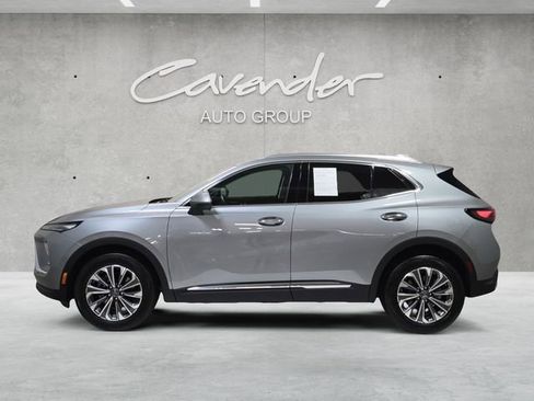 Used 2025 Buick Envision Preferred image 13