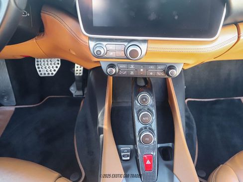 Used 2019 Ferrari Portofino image 35
