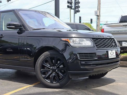 Used 2017 Land Rover Range Rover HSE image 3