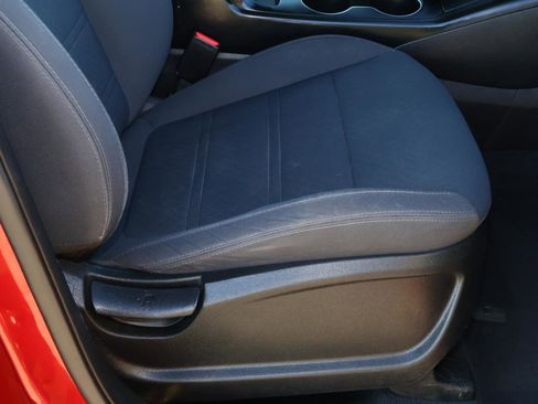 Used 2020 Kia Sorento LX image 17