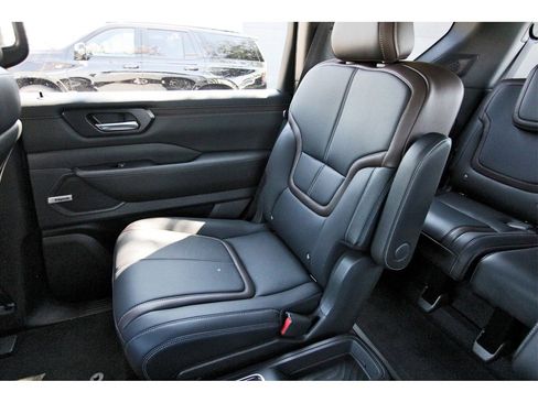 New 2026 Nissan Armada SL w/ Captain's Chari Seat Package image 9