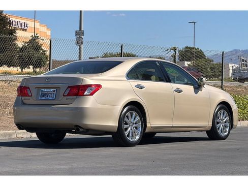 Used 2007 Lexus ES 350 w/ Premium Pkg FWD image 4