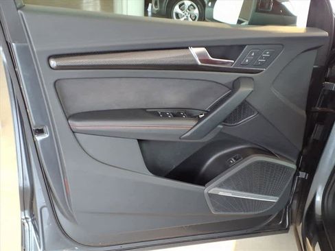 Used 2023 Audi SQ5 Premium Plus w/ Premium Plus Package image 10