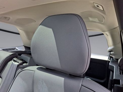Certified 2026 Volvo XC90 B6 Plus AWD/4WD image 27