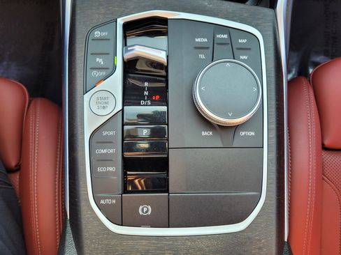 Used 2023 BMW 330i xDrive Sedan w/ M Sport Package image 26