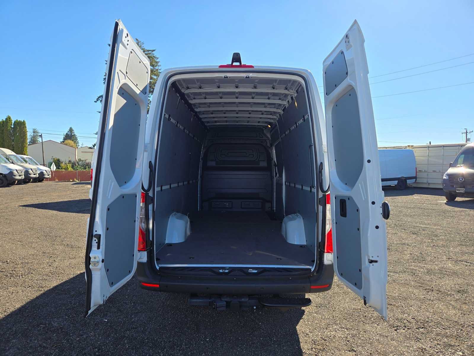 Used 2026 Mercedes-Benz Sprinter 2500 image 16