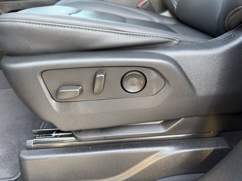 Used 2024 Chevrolet Suburban Z71 w/ Off-Road Capability Package image 14