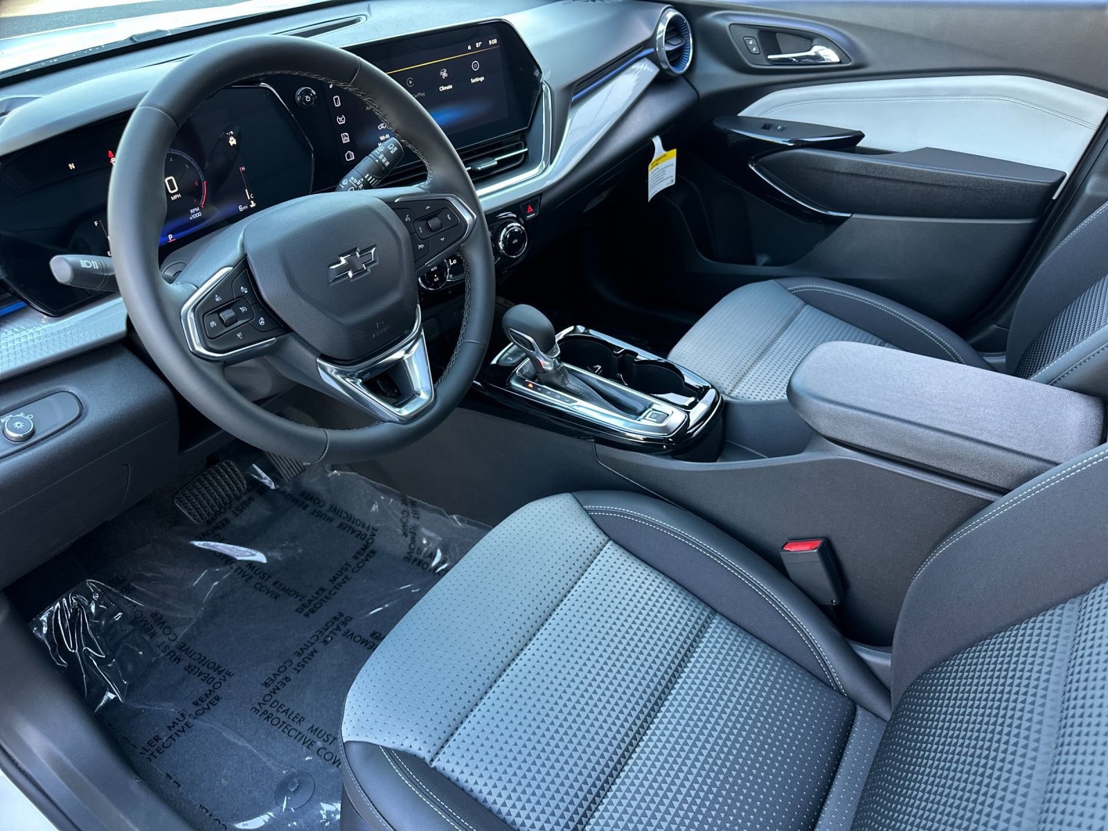 New 2026 Chevrolet Trax LT w/ Driver Confidence Package FWD image 10