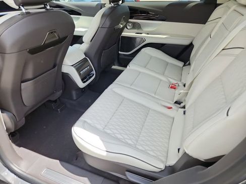 New 2025 Lincoln Nautilus Black Label w/ Jet Appearance Package image 10