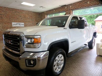 Used 2015 GMC Sierra 2500 SLE w/ SLE Preferred Package