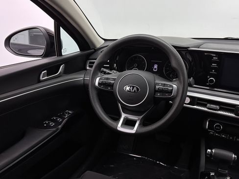 Used 2021 Kia K5 LXS image 27