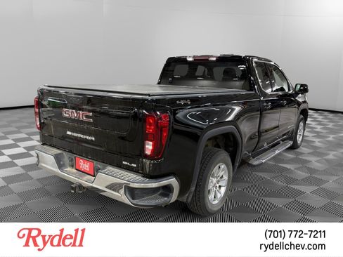 Used 2022 GMC Sierra 1500 SLE AWD/4WD image 3
