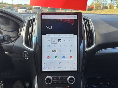 Certified 2022 Ford Edge Titanium w/ Equipment Group 301A image 22