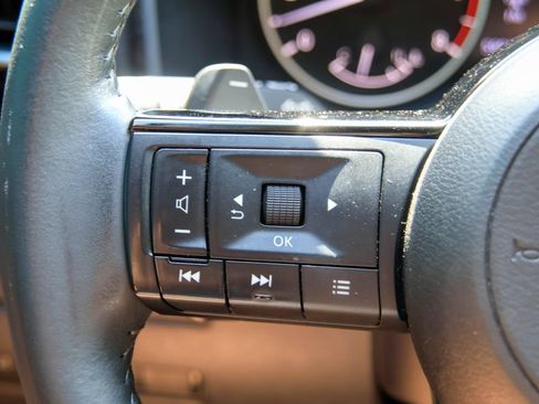 Used 2022 Nissan Rogue SL w/ SL Premium Package FWD image 13