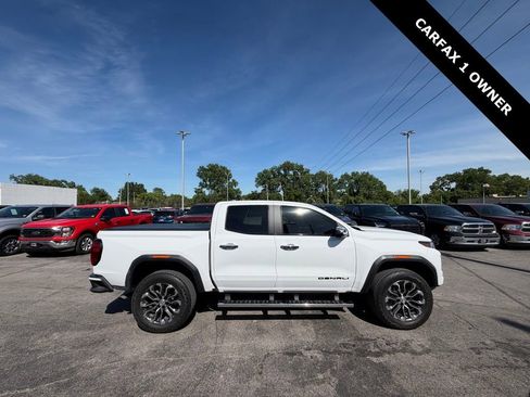 Used 2023 GMC Canyon Denali AWD/4WD image 2