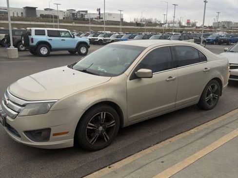 Used 2010 Ford Fusion SE image 4