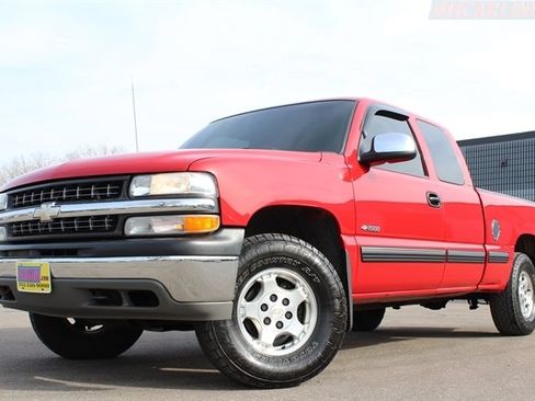 Used 1999 Chevrolet Silverado 1500 LS w/ Off-Road Chassis Pkg image 1