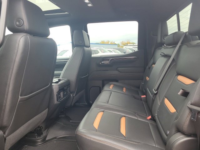 Used 2023 GMC Sierra 1500 AT4 w/ AT4 Preferred Package AWD/4WD image 16