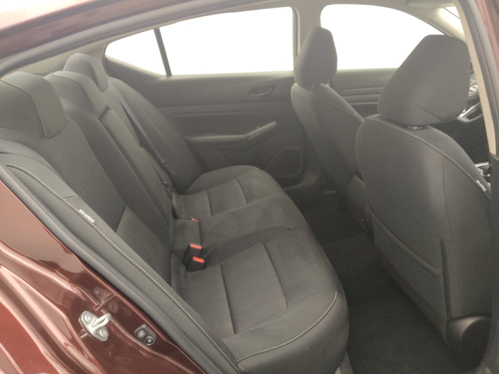 Used 2025 Nissan Altima 2.5 SV AWD/4WD image 19
