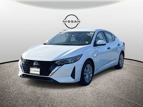 Certified 2025 Nissan Sentra S image 4