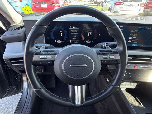 Used 2025 Hyundai Sonata SEL FWD image 26
