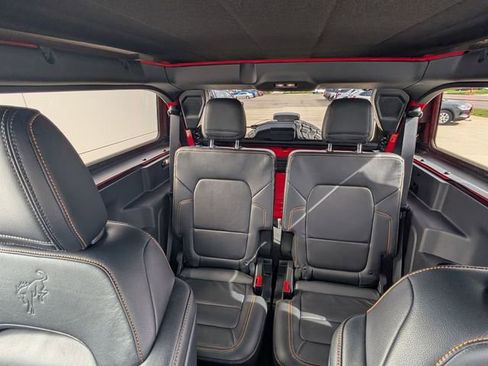 Used 2022 Ford Bronco Badlands w/ Sasquatch Package AWD/4WD image 10