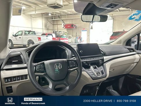 Used 2025 Honda Odyssey EX-L image 15