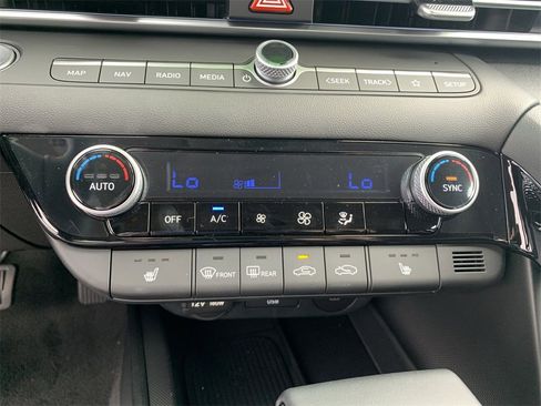 New 2025 Hyundai Elantra SEL image 20