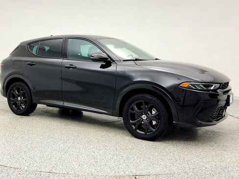 Used 2024 Dodge Hornet R/T w/ Tech Pack w/o Parking image 3