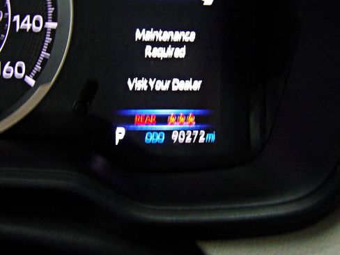 Used 2020 Toyota Corolla LE image 14