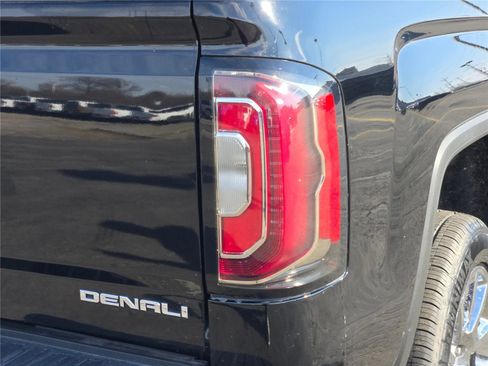 Used 2018 GMC Sierra 1500 Denali image 12