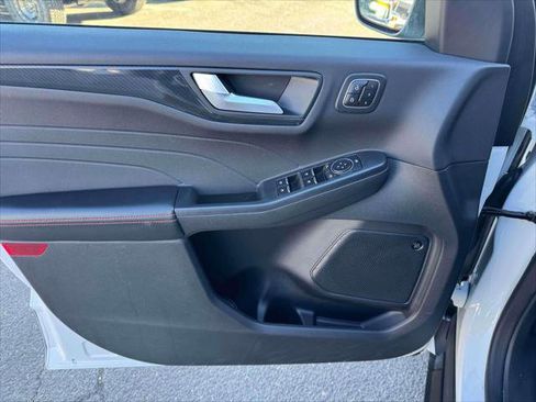 Used 2023 Ford Escape ST-Line Elite w/ Premium Technology Package image 15