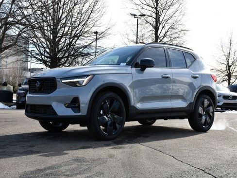 New 2026 Volvo XC40 B5 Ultra w/ Protection Package Premier image 3