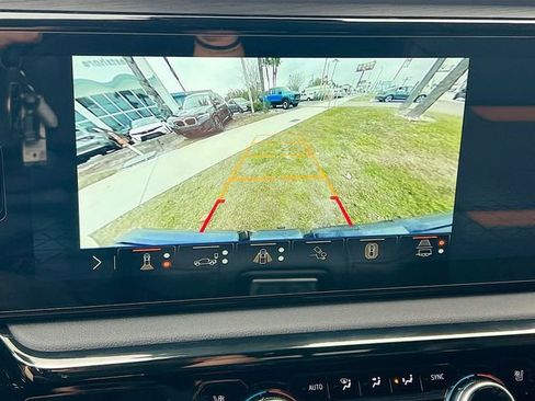 Used 2025 GMC Sierra 1500 AT4 w/ AT4 Premium Package image 21