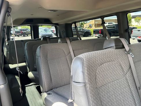 Used 2025 Chevrolet Express 3500 LS RWD image 23