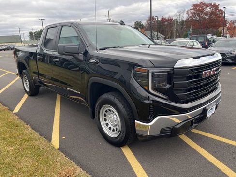 Used 2024 GMC Sierra 1500 Pro w/ Pro Value Package image 3