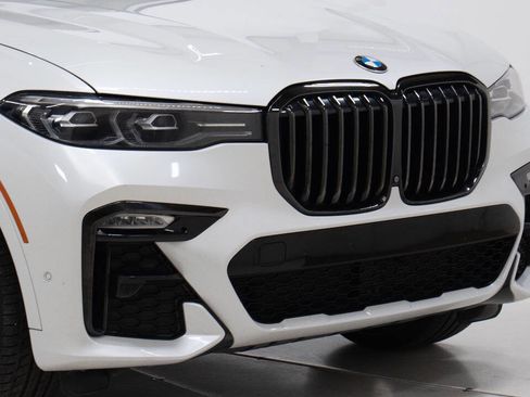 Used 2019 BMW X7 xDrive40i w/ Premium Package AWD/4WD image 9