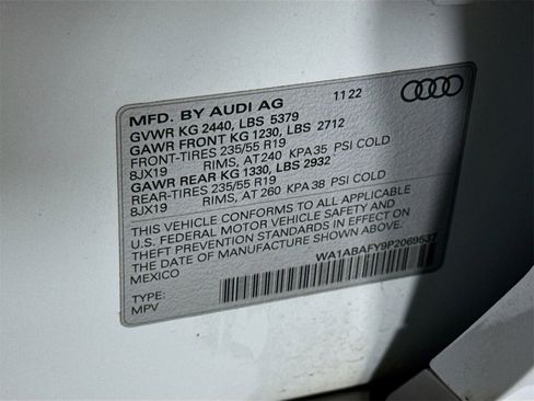 Used 2023 Audi Q5 2.0T Premium w/ Convenience Package image 32