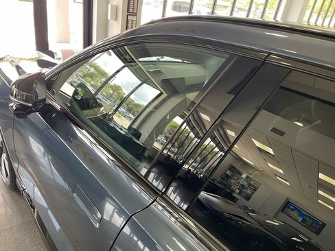 Used 2025 Volvo EX90 Plus AWD/4WD image 12