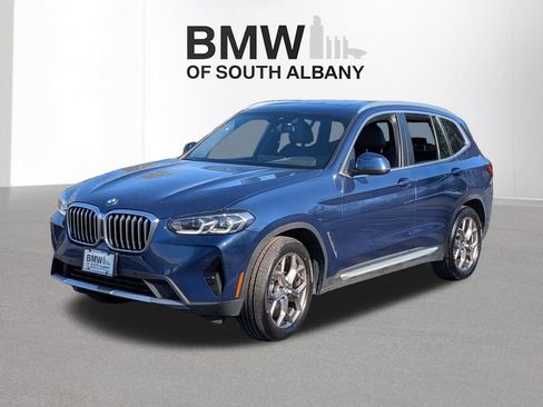 Used 2022 BMW X3 xDrive30i w/ Convenience Package AWD/4WD image 3