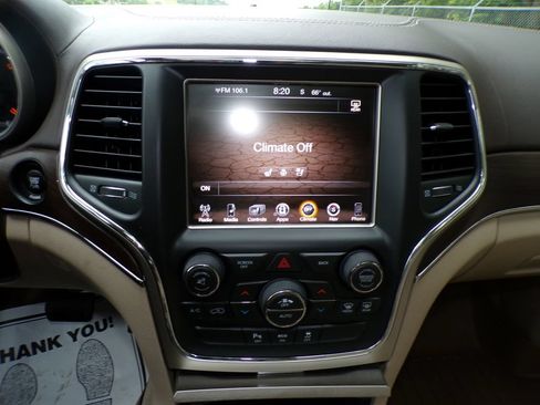 Used 2015 Jeep Grand Cherokee Overland AWD/4WD image 26