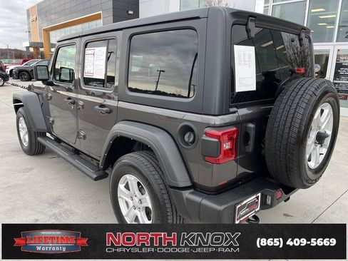 Used 2021 Jeep Wrangler Unlimited Sport image 17