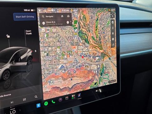 Used 2025 Tesla Model Y Long Range RWD image 20