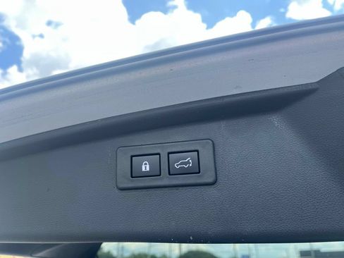 Used 2023 Subaru Outback Onyx Edition AWD/4WD image 10