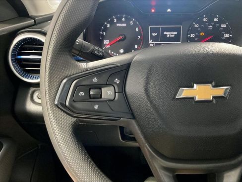 Used 2024 Chevrolet Trax LS w/ LS Convenience Package FWD image 22