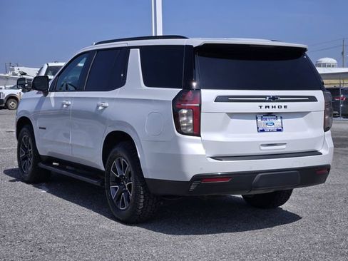 Used 2021 Chevrolet Tahoe Z71 w/ Luxury Package AWD/4WD image 5