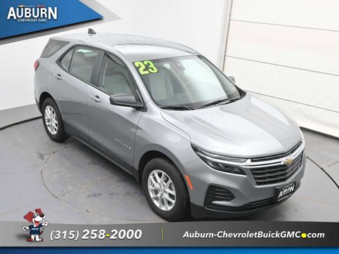 Used 2023 Chevrolet Equinox LS AWD/4WD image 26