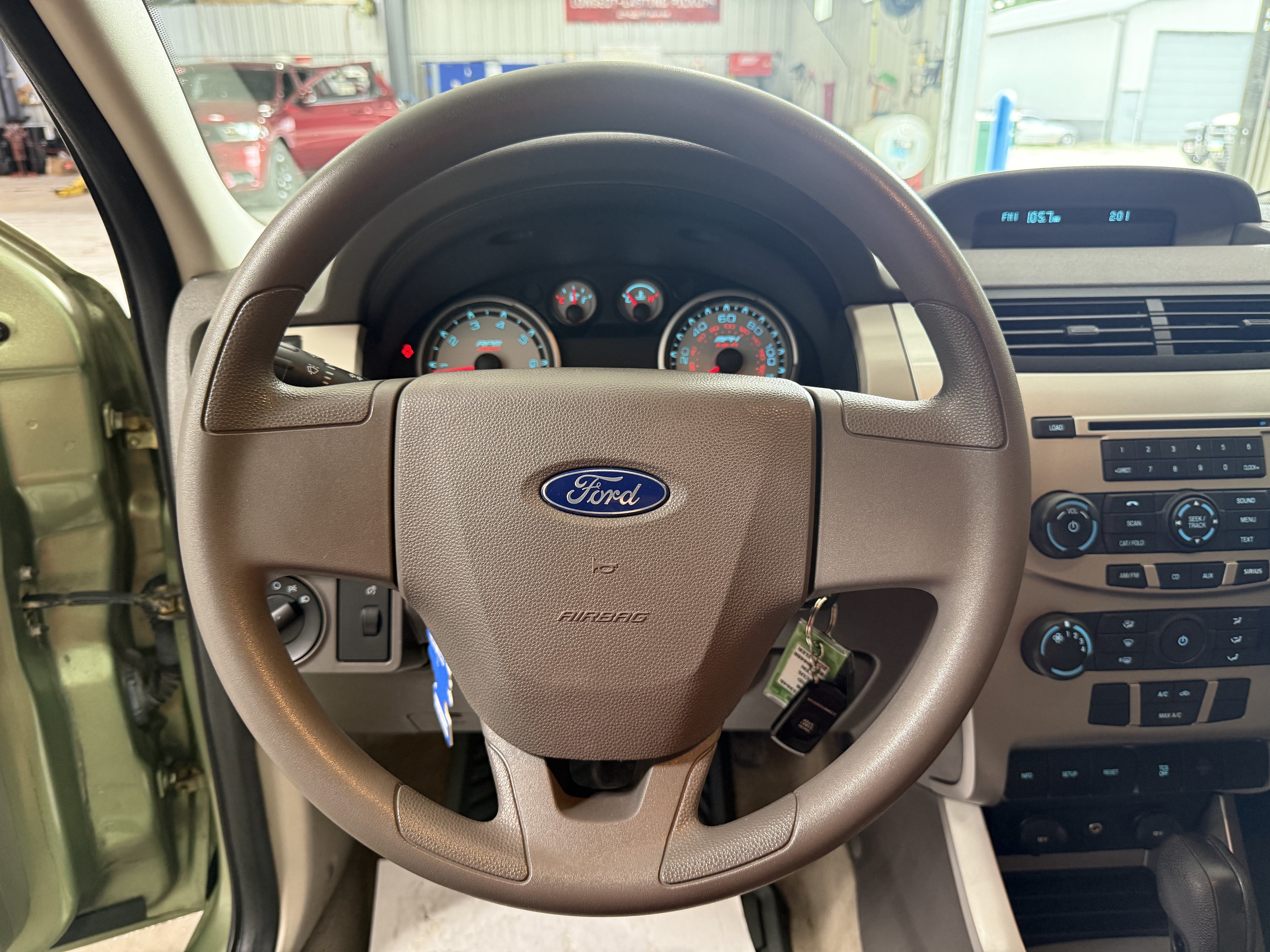 Used 2008 Ford Focus Sedan FWD image 18