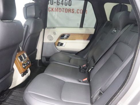 Used 2018 Land Rover Range Rover Supercharged AWD/4WD image 18