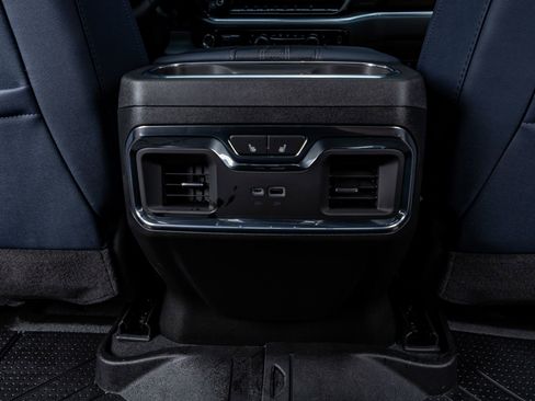 Used 2026 Chevrolet Silverado 1500 High Country image 33